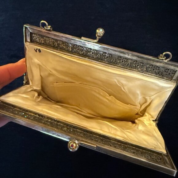 VINTAGE SILVER EVENING BAG PURSE Made in Hong Kong with PEARL DETAIL - Picture 3 of 6